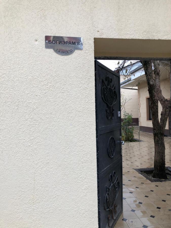 Дом Отель Бадамзар Tashkent Luaran gambar