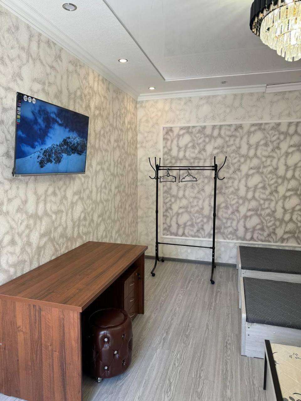 Дом Отель Бадамзар Tashkent Luaran gambar