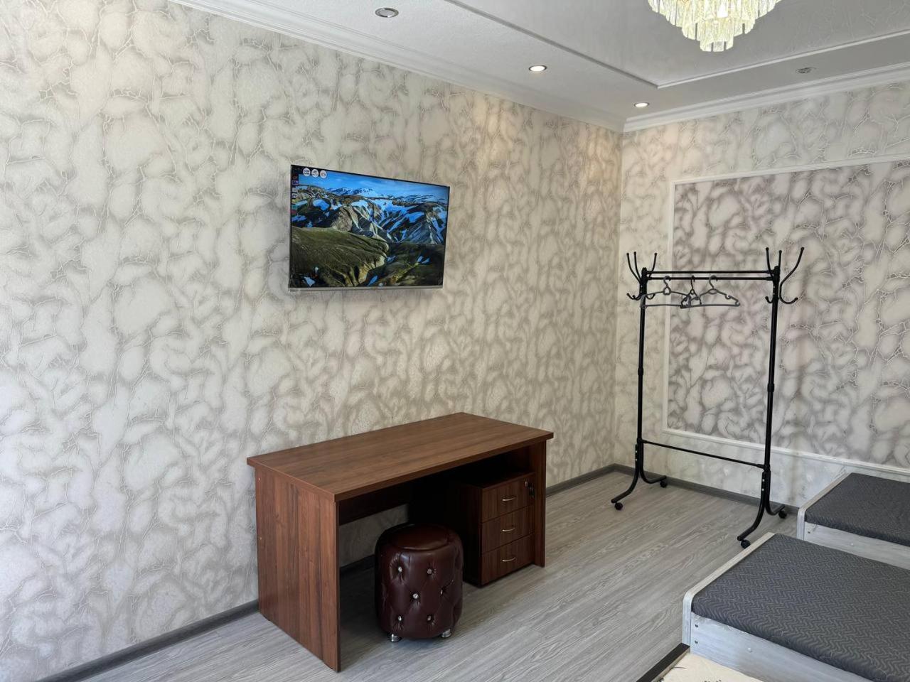 Дом Отель Бадамзар Tashkent Luaran gambar